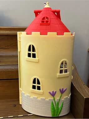 Ben & Holly's Little Kingdom Thistle Castle playset. Figures Not Included